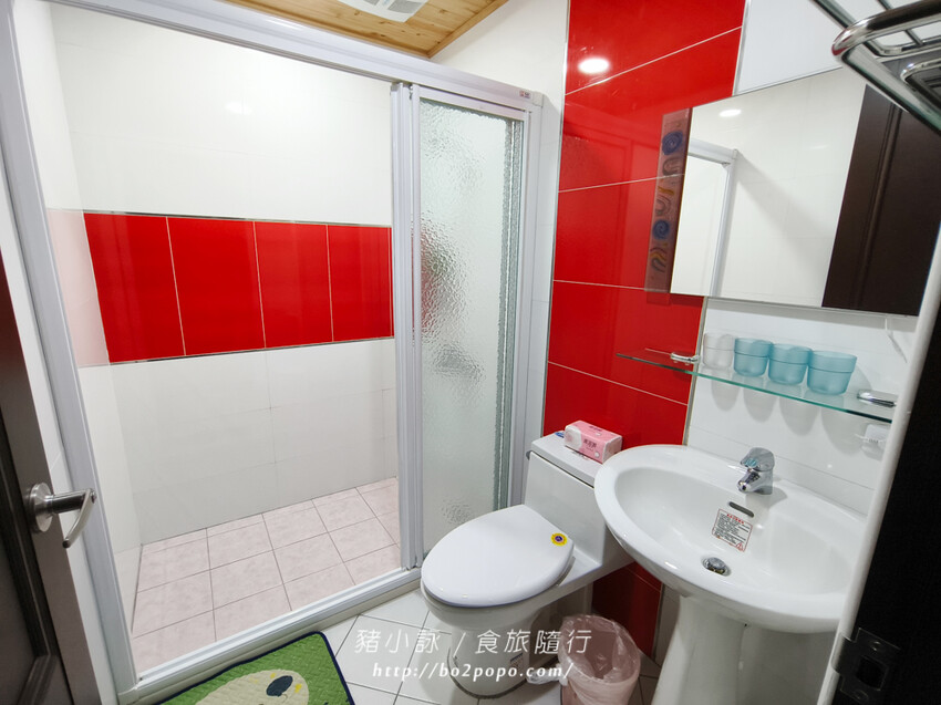 南投。竹山》望際回家。地點略偏僻但有著無敵夜景的居家型民宿