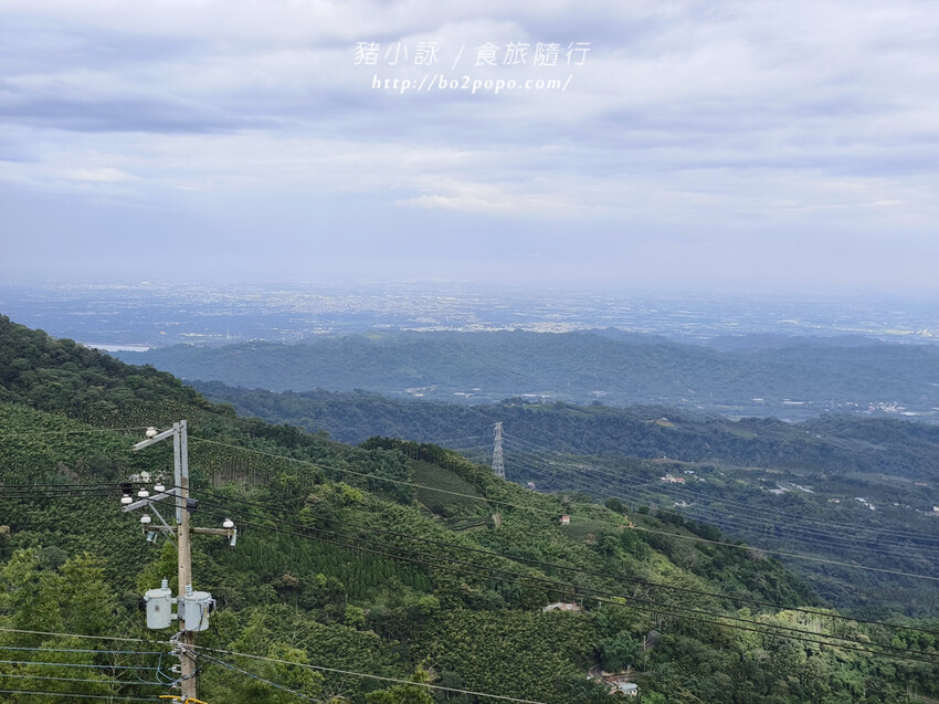 南投。竹山》望際回家。地點略偏僻但有著無敵夜景的居家型民宿
