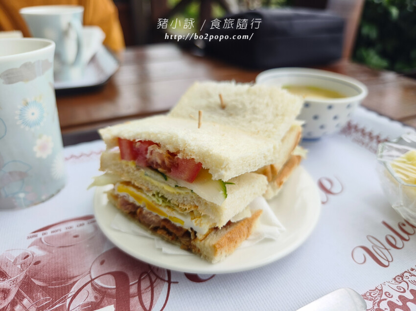 南投。竹山》望際回家。地點略偏僻但有著無敵夜景的居家型民宿