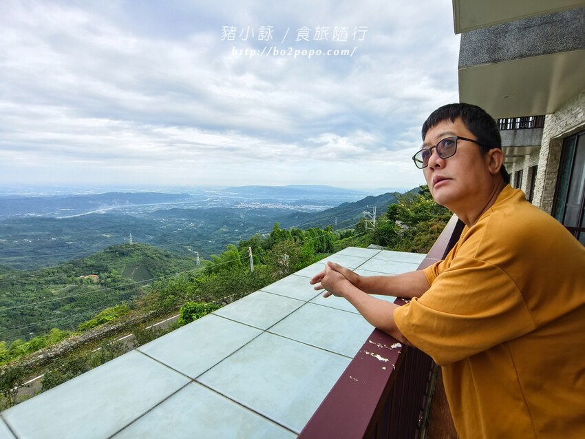 南投。竹山》望際回家。地點略偏僻但有著無敵夜景的居家型民宿