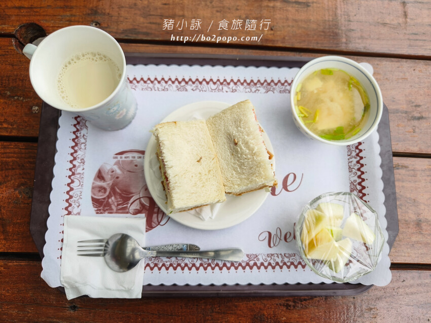 南投。竹山》望際回家。地點略偏僻但有著無敵夜景的居家型民宿