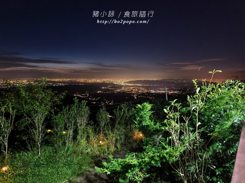 南投。竹山》望際回家。地點略偏僻但有著無敵夜景的居家型民宿