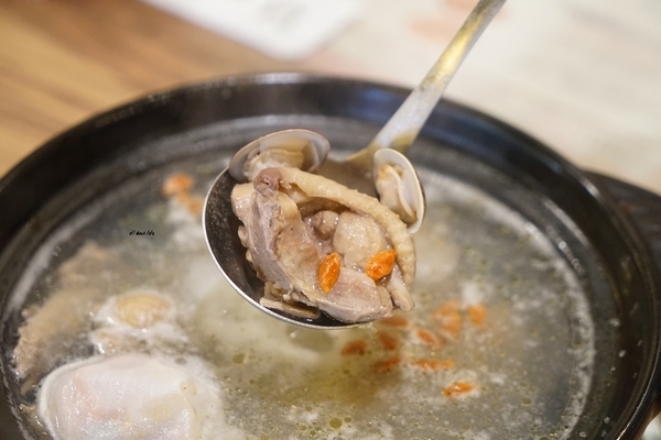 阿源私房菜:老饕私藏 向上市場30年的好味道 極品閹雞超好吃 阿源私房菜