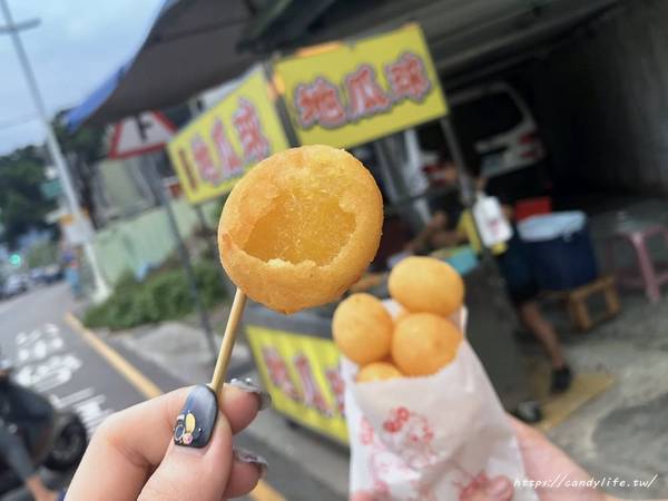 紅心地瓜球(大里總店)：台中美食│紅心地瓜球〃台中必吃地瓜球！網友強力推薦，大顆又好吃，兩包50超划算～