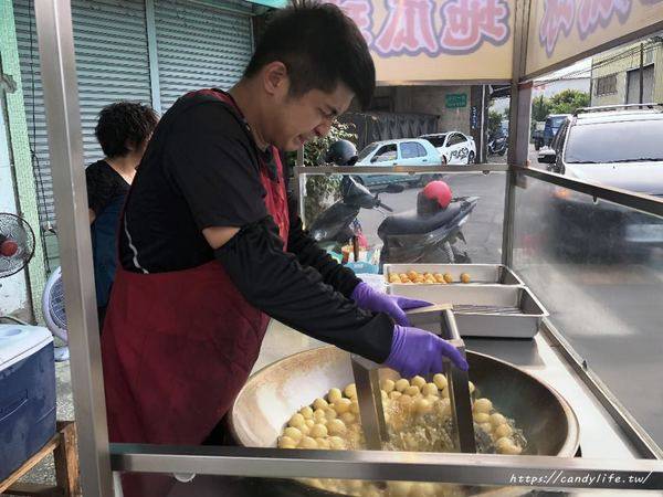 紅心地瓜球(大里總店)：台中美食│紅心地瓜球〃台中必吃地瓜球！網友強力推薦，大顆又好吃，兩包50超划算～