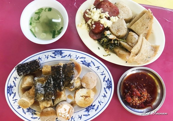 阿豹香腸攤：【澎湖美食】在地兩大黑輪攤大比拚，來馬公到底該吃哪一家！？