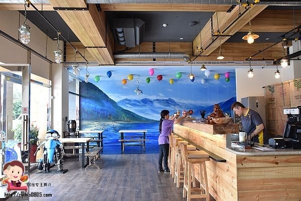 桃園龍潭美食-罕如藝術咖啡-變形金剛排排站,重機車友咖啡廳品嚐咖啡香 @民宿女王芽月-美食.旅遊.全台趴趴走
