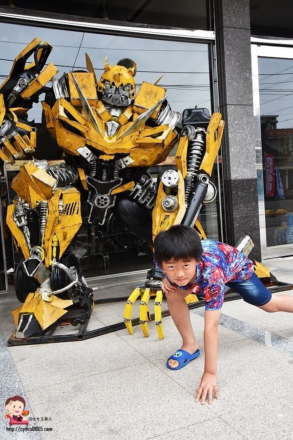 桃園龍潭美食-罕如藝術咖啡-變形金剛排排站,重機車友咖啡廳品嚐咖啡香 @民宿女王芽月-美食.旅遊.全台趴趴走