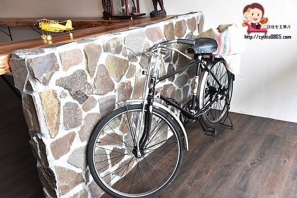 桃園龍潭美食-罕如藝術咖啡-變形金剛排排站,重機車友咖啡廳品嚐咖啡香 @民宿女王芽月-美食.旅遊.全台趴趴走