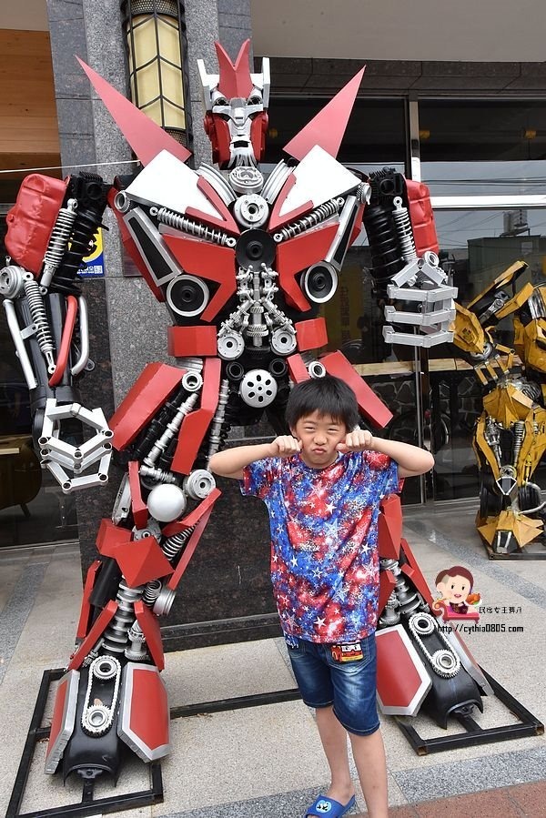 桃園龍潭美食-罕如藝術咖啡-變形金剛排排站,重機車友咖啡廳品嚐咖啡香 @民宿女王芽月-美食.旅遊.全台趴趴走