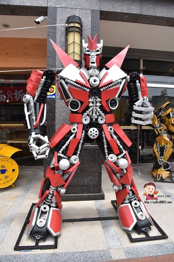 桃園龍潭美食-罕如藝術咖啡-變形金剛排排站,重機車友咖啡廳品嚐咖啡香 @民宿女王芽月-美食.旅遊.全台趴趴走