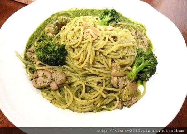 伍伍零32-青醬雞肉義大利麵.JPG