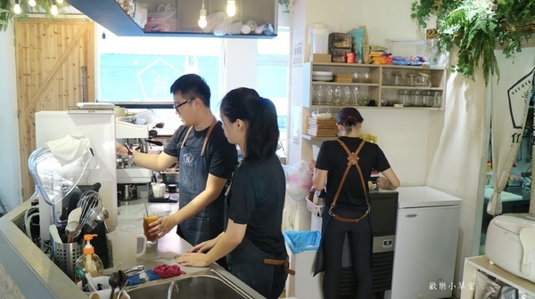 伍伍零-咖啡與餐:【台北美食】伍伍零-咖啡與餐,一起到花園用餐吧@捷運芝山站 伍伍零-咖啡與餐:【台北美食】伍伍零-咖啡與餐,一起到花園用餐吧@捷運芝山站