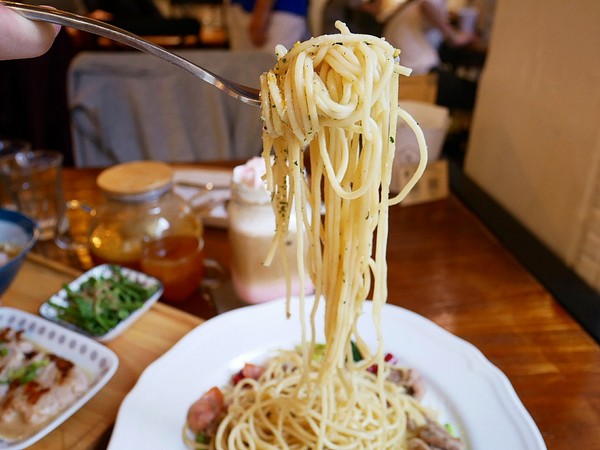 伍伍零-咖啡與餐：伍伍零-咖啡與餐-台北芝山站巷弄內精緻好店  從裝潢、服務到餐點  都是值得再訪的好店