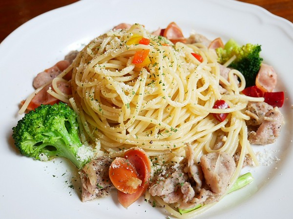 伍伍零-咖啡與餐：伍伍零-咖啡與餐-台北芝山站巷弄內精緻好店  從裝潢、服務到餐點  都是值得再訪的好店