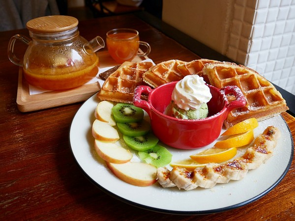 伍伍零-咖啡與餐：伍伍零-咖啡與餐-台北芝山站巷弄內精緻好店  從裝潢、服務到餐點  都是值得再訪的好店