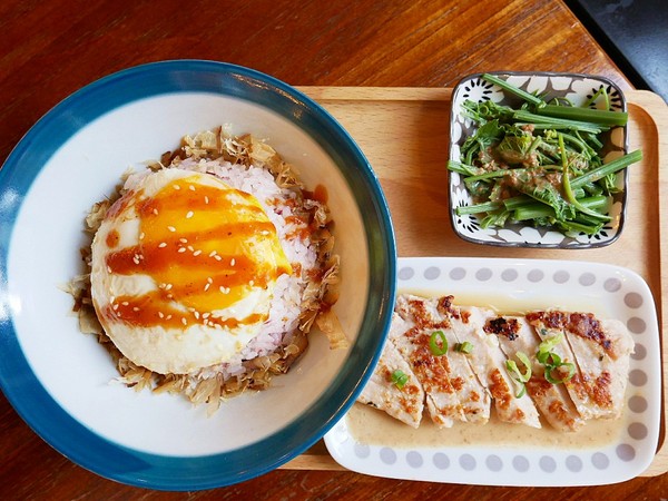 伍伍零-咖啡與餐：伍伍零-咖啡與餐-台北芝山站巷弄內精緻好店  從裝潢、服務到餐點  都是值得再訪的好店