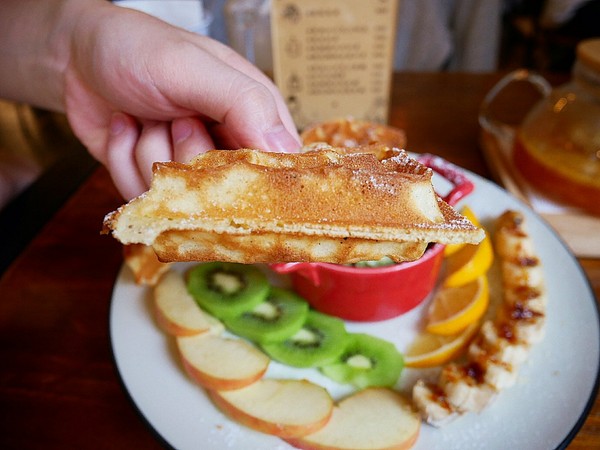 伍伍零-咖啡與餐：伍伍零-咖啡與餐-台北芝山站巷弄內精緻好店  從裝潢、服務到餐點  都是值得再訪的好店