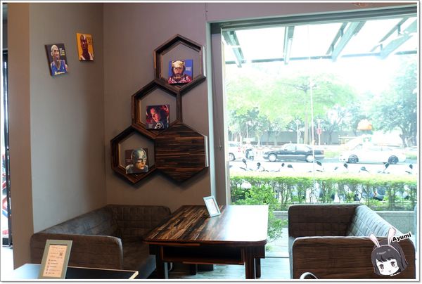 享。拾光 Fun time：[食記]►台中西屯區◄享。拾光 fun time隱身在高級社區中的精緻早午餐店／早安！紐約克／黃金奶香燻鮭義大利麵