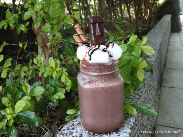 享。拾光 Fun time：台中美食│享。拾光 fun time〃中科商圈早午餐推薦～提供wifi及插座，可帶寵物，還有美美打卡牆！