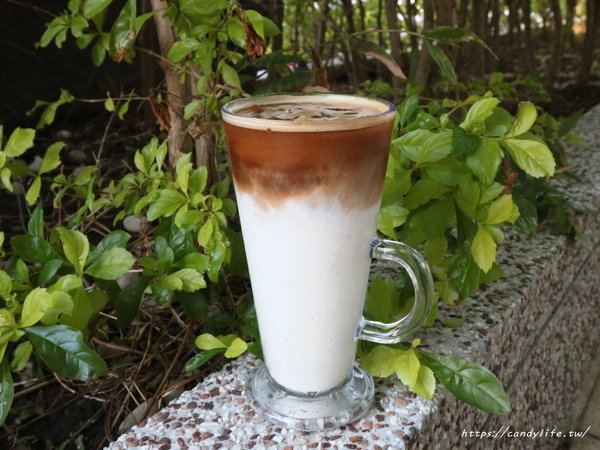 享。拾光 Fun time：台中美食│享。拾光 fun time〃中科商圈早午餐推薦～提供wifi及插座，可帶寵物，還有美美打卡牆！