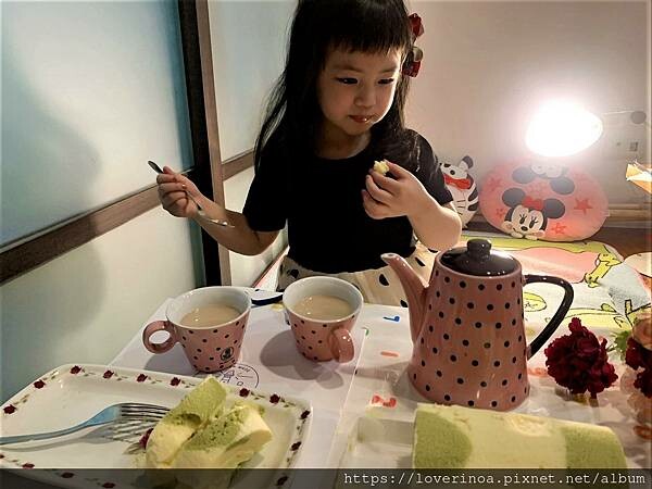 ［生乳捲控必吃］金帛 ［夏日檸檬生乳蛋糕卷］-酸甜滋味，回味無窮，裡面還藏了ㄧ座［富士山］！創意生乳捲