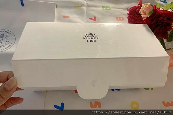 ［生乳捲控必吃］金帛 ［夏日檸檬生乳蛋糕卷］-酸甜滋味，回味無窮，裡面還藏了ㄧ座［富士山］！創意生乳捲