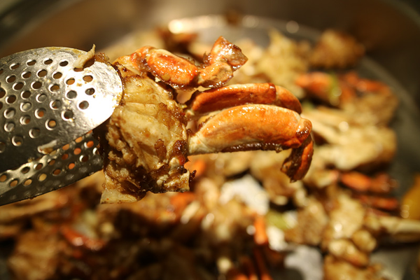 《名人會》港點、海鮮吃到飽千元有找,台北市美食自助百匯