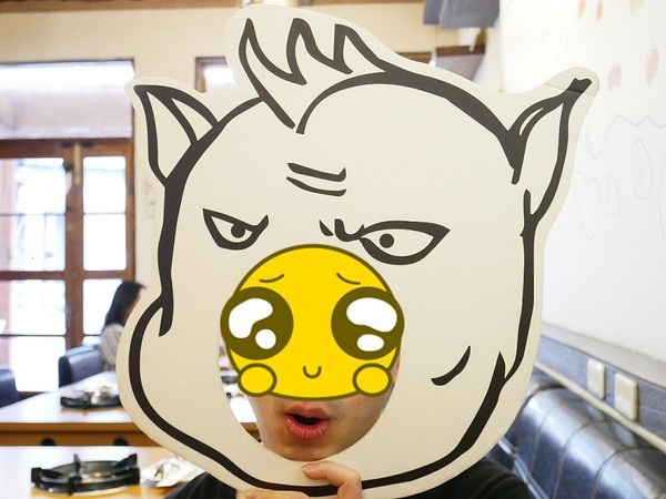 裊裊鍋物：裊裊鍋物-逢甲巷弄內人氣火鍋  也是進補的好選擇  用餐時間高朋滿座  沒訂位還吃不到 (愛評體驗券)