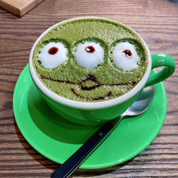 台北 中山站 早午餐 咖啡廳 夢鹿咖啡 大眼三眼抹茶歐蕾01.JPG