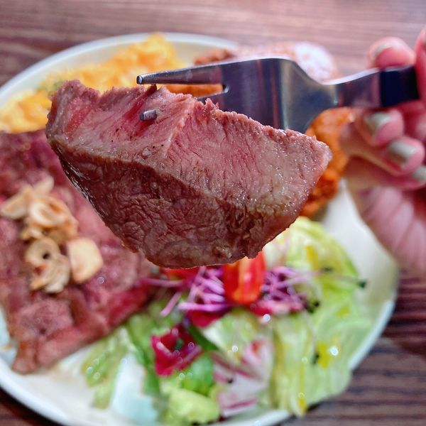 台北 中山站 早午餐 咖啡廳 夢鹿咖啡 嫩肩牛排法式吐司03.JPG