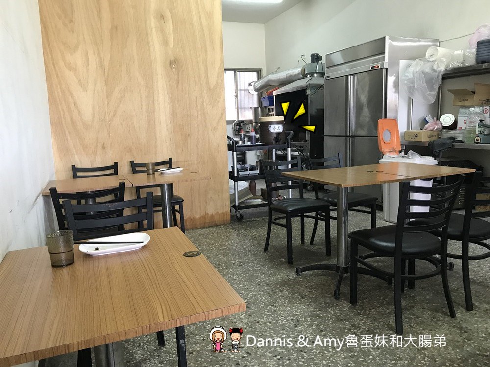 《新竹包子店》金陵包子。鮮肉包韭菜包獨門招牌辣椒是加分的關鍵。食尚玩家浩翔推薦︱ （影片）