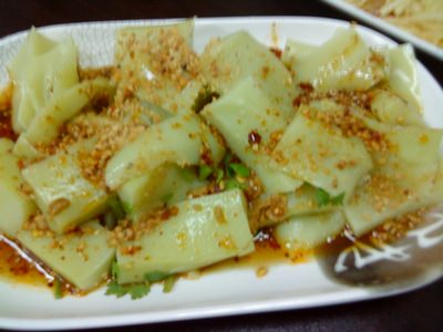 《新竹高翠路美食》雲南泰國小吃。科學園區附近小吃。泰國米干x雲南米線料多好滋味︱