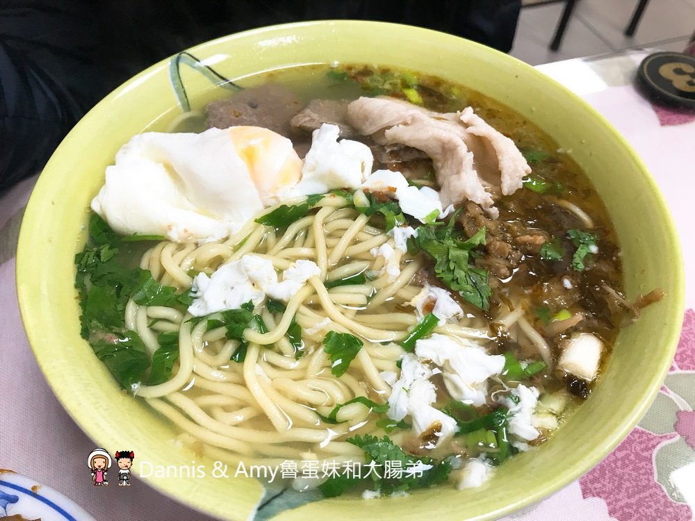 《新竹高翠路美食》雲南泰國小吃。科學園區附近小吃。泰國米干x雲南米線料多好滋味︱