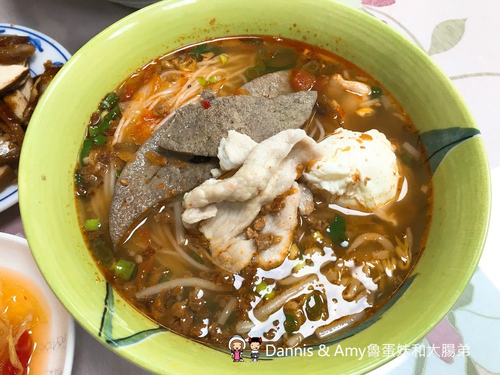 《新竹高翠路美食》雲南泰國小吃。科學園區附近小吃。泰國米干x雲南米線料多好滋味︱