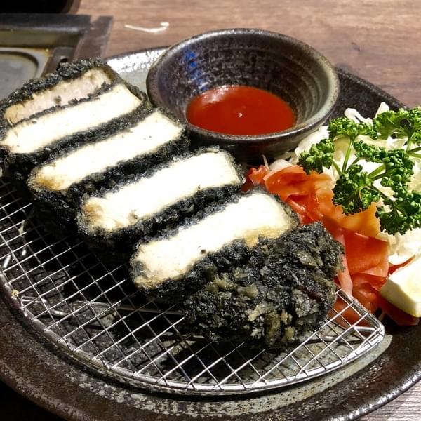 愛夏子あいさつ 樹林店:(台南。中西區)『愛夏子』台南一級棒的大阪燒名店,另有廣島燒,東京文字燒,讓您一次體驗日本三大名燒,『墨魚厚切豬排』也超好吃!『愛夏子。樹林店』