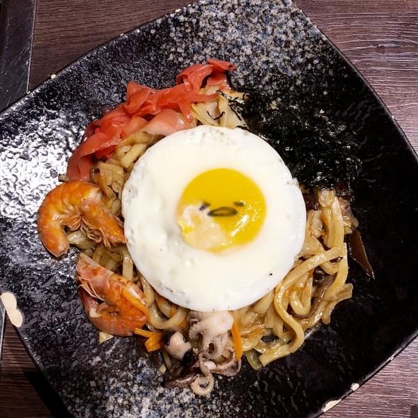 愛夏子あいさつ 樹林店:(台南。中西區)『愛夏子』台南一級棒的大阪燒名店,另有廣島燒,東京文字燒,讓您一次體驗日本三大名燒,『墨魚厚切豬排』也超好吃!『愛夏子。樹林店』