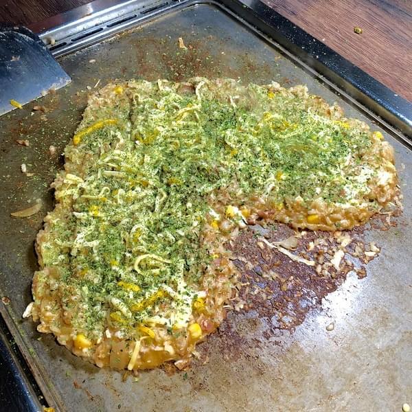 愛夏子あいさつ 樹林店:(台南。中西區)『愛夏子』台南一級棒的大阪燒名店,另有廣島燒,東京文字燒,讓您一次體驗日本三大名燒,『墨魚厚切豬排』也超好吃!『愛夏子。樹林店』