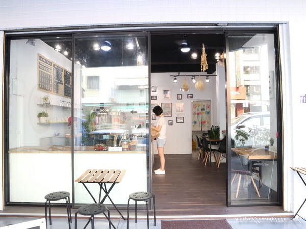 好豆堂商號：台中美食│好豆堂商號〃好吃豆乳冰在這裡！還有芋頭控必點的芋頭牛奶冰，裡頭不只芋頭喔~