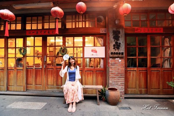 麗洋手作伴手禮：【澎湖美食】觀光客必訪，在地人也逃不出魔掌的伴手禮店！全台獨賣仙人掌千層蛋糕