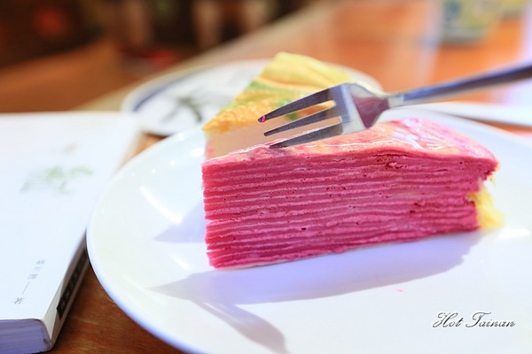 麗洋手作伴手禮：【澎湖美食】觀光客必訪，在地人也逃不出魔掌的伴手禮店！全台獨賣仙人掌千層蛋糕