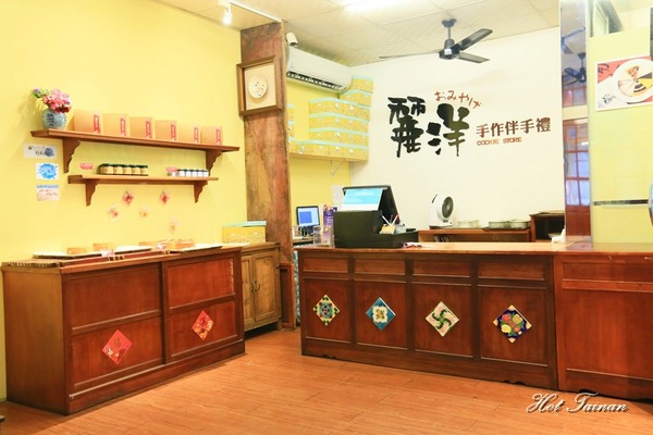 麗洋手作伴手禮：【澎湖美食】觀光客必訪，在地人也逃不出魔掌的伴手禮店！全台獨賣仙人掌千層蛋糕