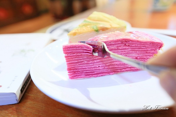 麗洋手作伴手禮：【澎湖美食】觀光客必訪，在地人也逃不出魔掌的伴手禮店！全台獨賣仙人掌千層蛋糕