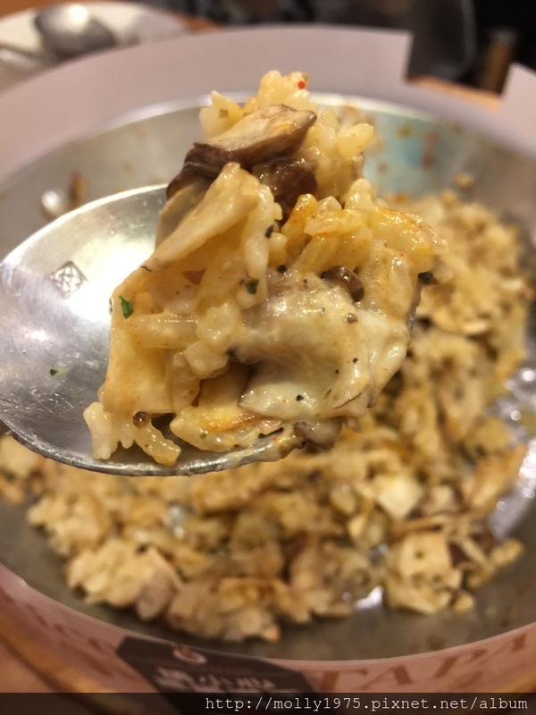 堤諾義式比薩Tino's Pizza Cafe:【台北士林】Tino's Pizza Café 堤諾義式比薩(士林中正店)