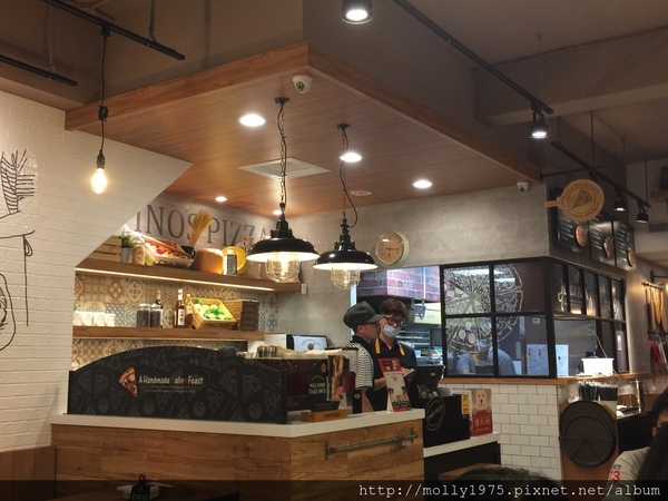 堤諾義式比薩Tino's Pizza Cafe:【台北士林】Tino's Pizza Café 堤諾義式比薩(士林中正店)