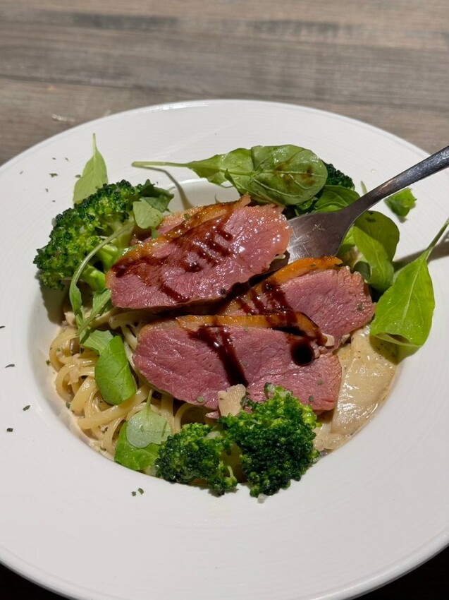 台北聚餐慶生推薦【Ulove羽樂歐陸創意料理】燉飯 排餐 蛋糕 小包廂空間 - 雁雁｜美食 旅遊 生活娛樂