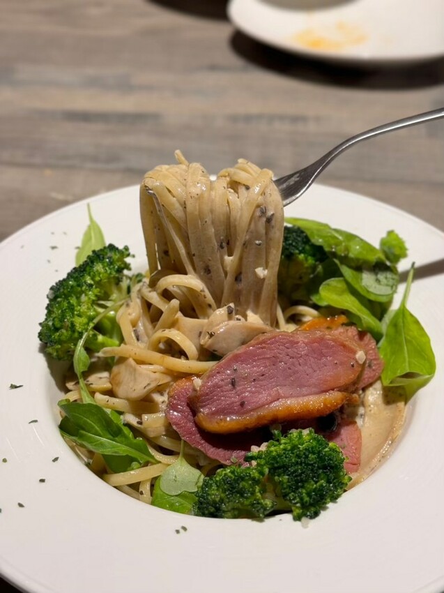 台北聚餐慶生推薦【Ulove羽樂歐陸創意料理】燉飯 排餐 蛋糕 小包廂空間 - 雁雁｜美食 旅遊 生活娛樂