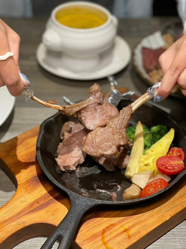 台北聚餐慶生推薦【Ulove羽樂歐陸創意料理】燉飯 排餐 蛋糕 小包廂空間 - 雁雁｜美食 旅遊 生活娛樂