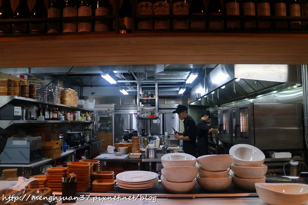 20180427_180427_0007