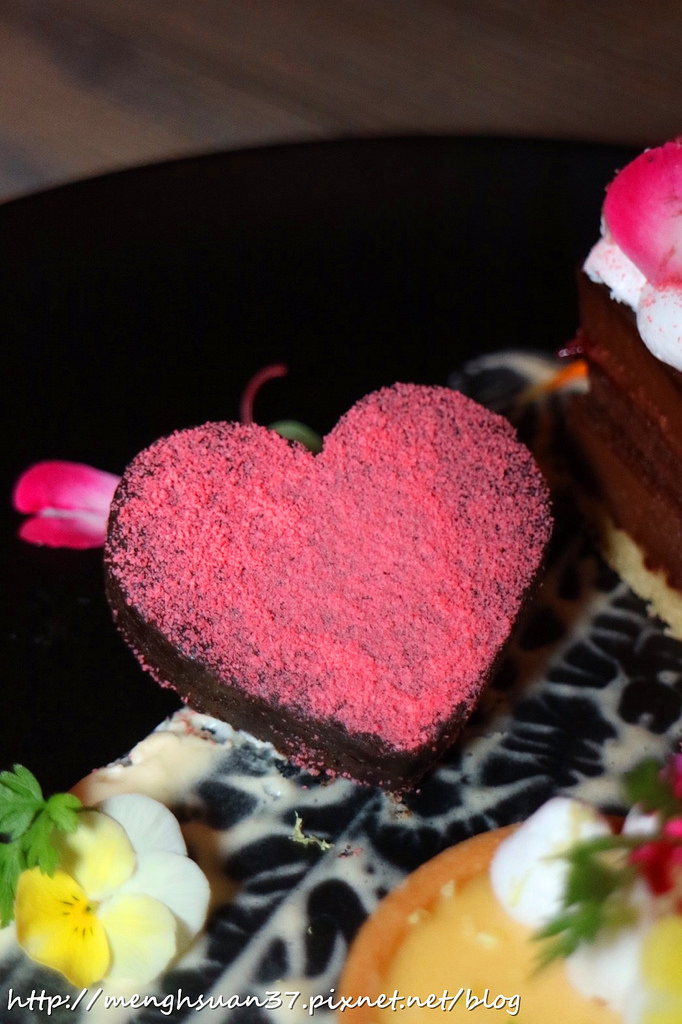 20180427_180427_0037